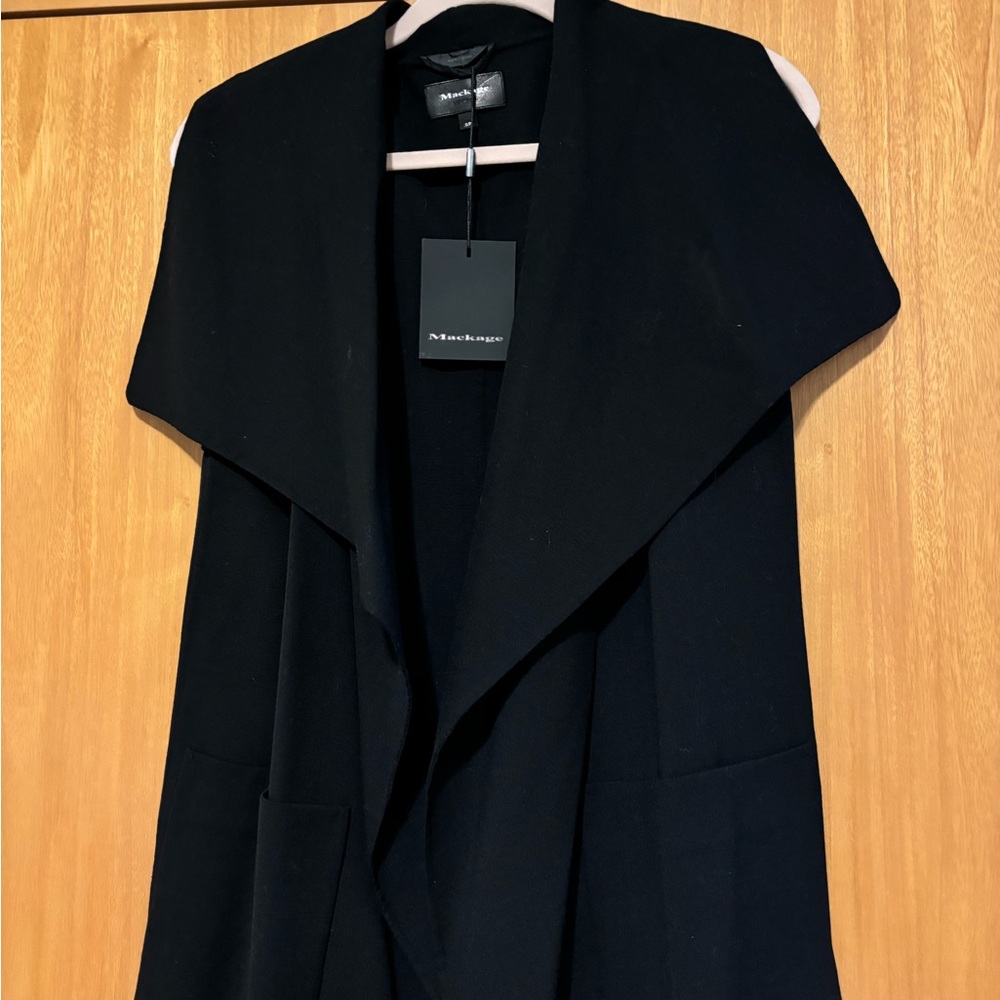 New Tessana By Mackage Is A Full-Length Sleeveles… - image 3